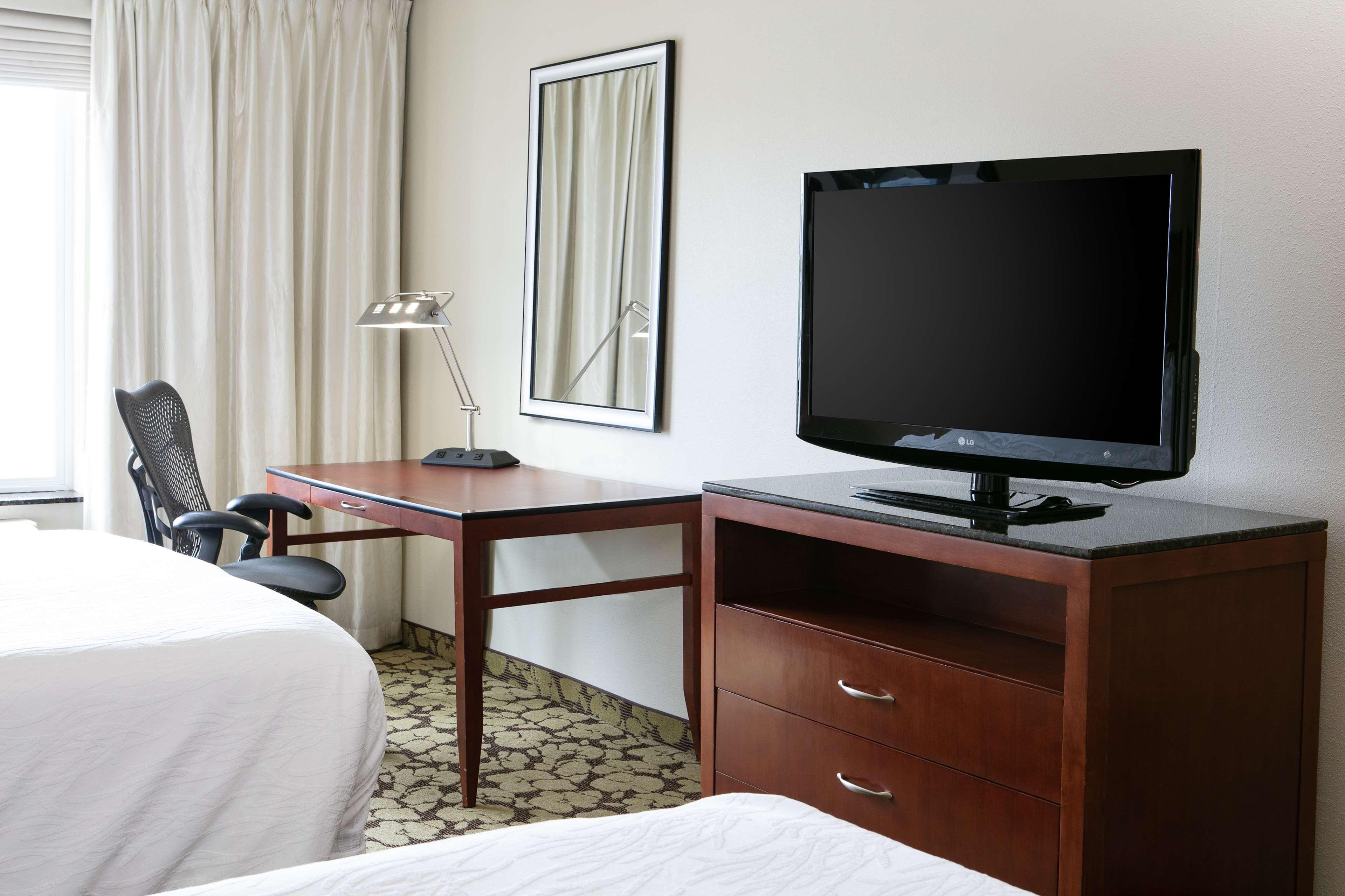 Hilton Garden Inn Omaha West Екстериор снимка