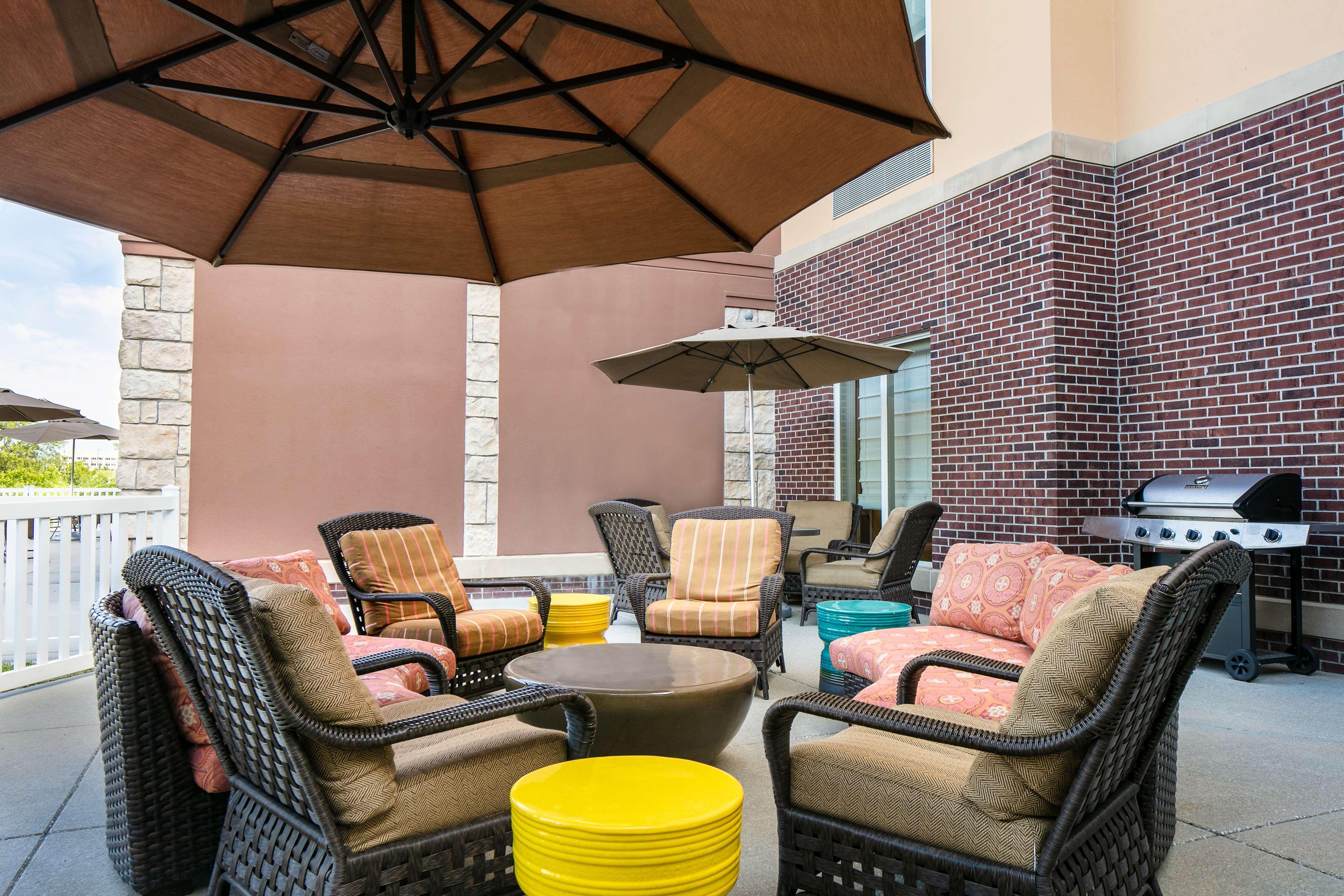 Hilton Garden Inn Omaha West Екстериор снимка