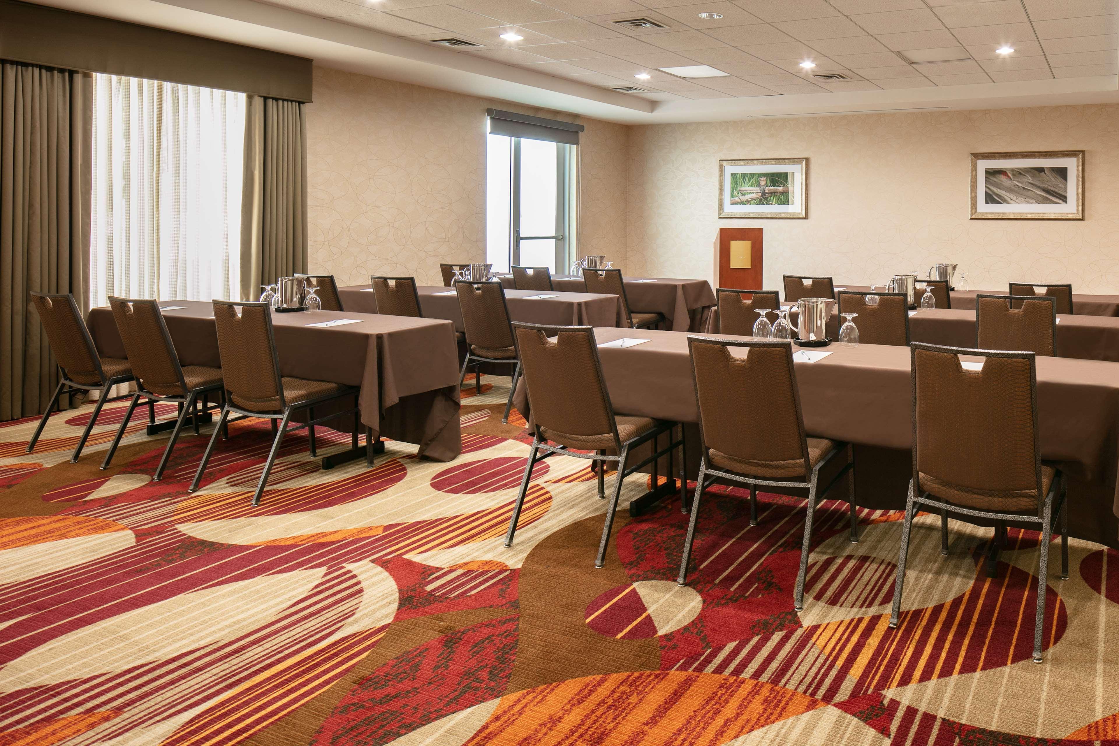 Hilton Garden Inn Omaha West Екстериор снимка