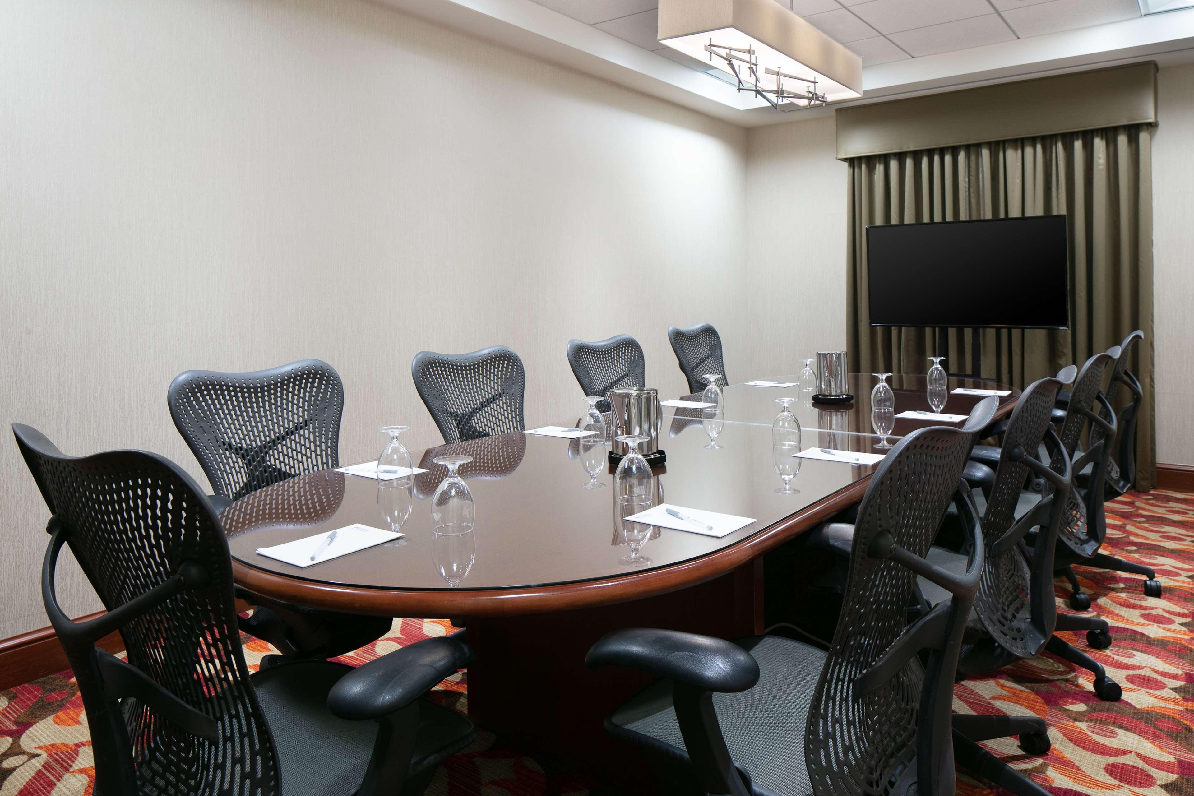 Hilton Garden Inn Omaha West Екстериор снимка