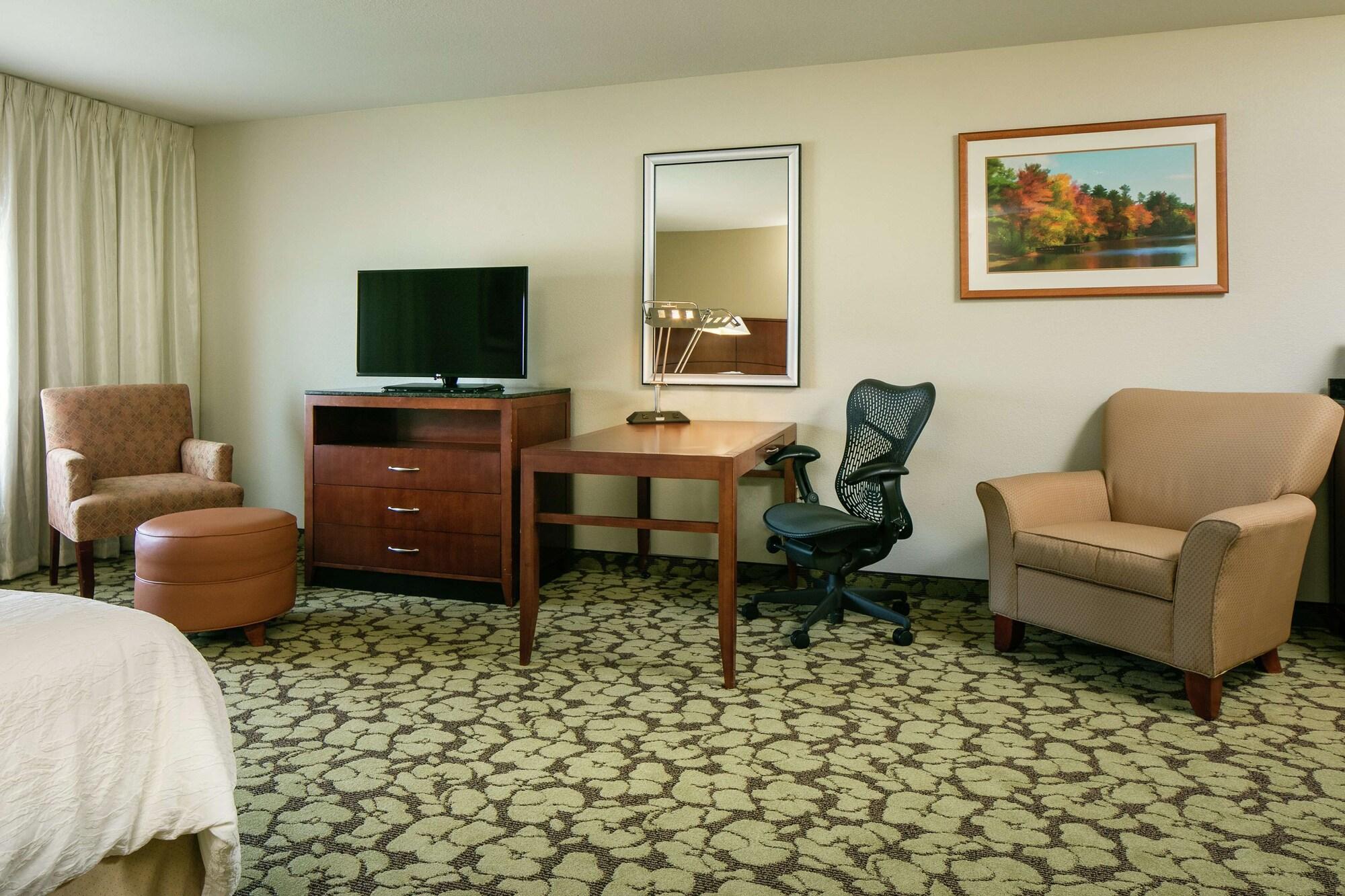 Hilton Garden Inn Omaha West Екстериор снимка