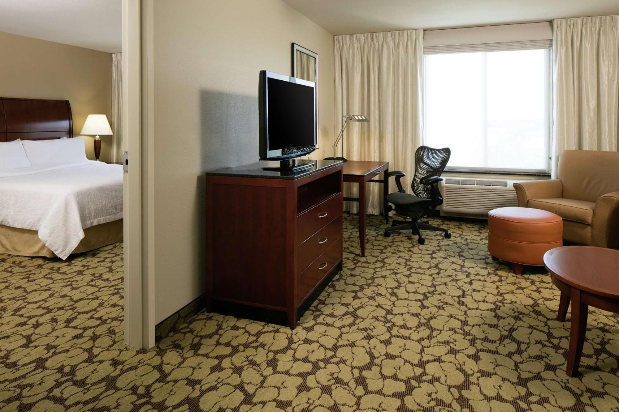 Hilton Garden Inn Omaha West Екстериор снимка