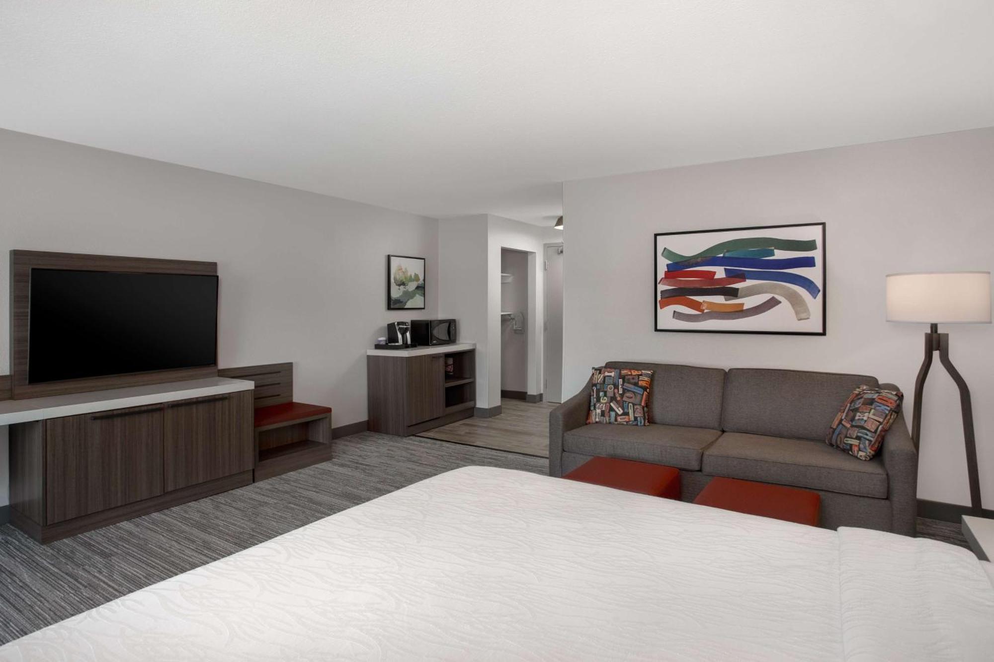 Hilton Garden Inn Omaha West Екстериор снимка