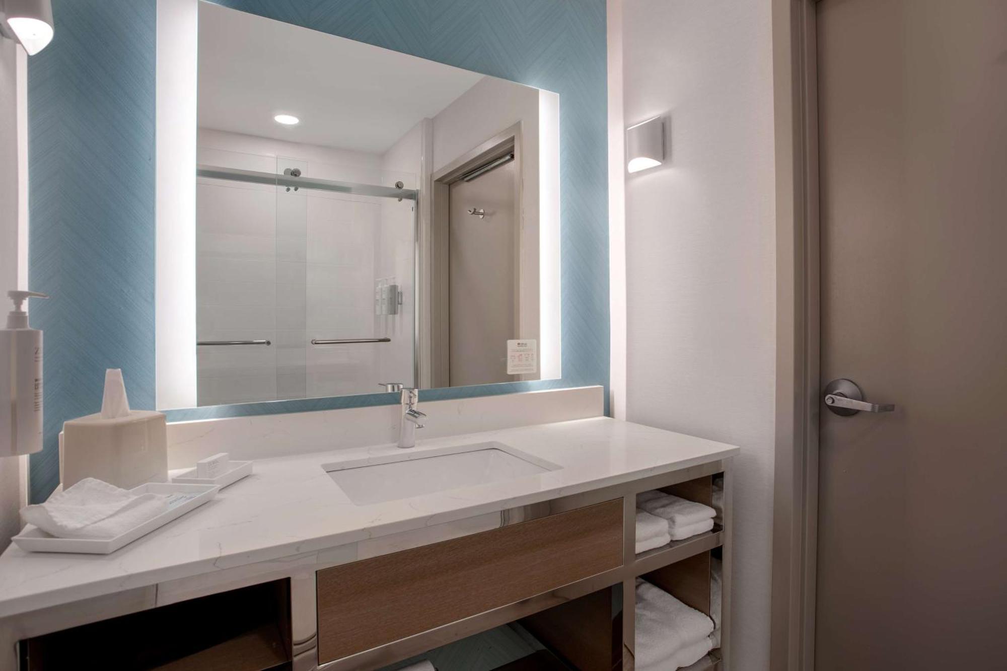 Hilton Garden Inn Omaha West Екстериор снимка