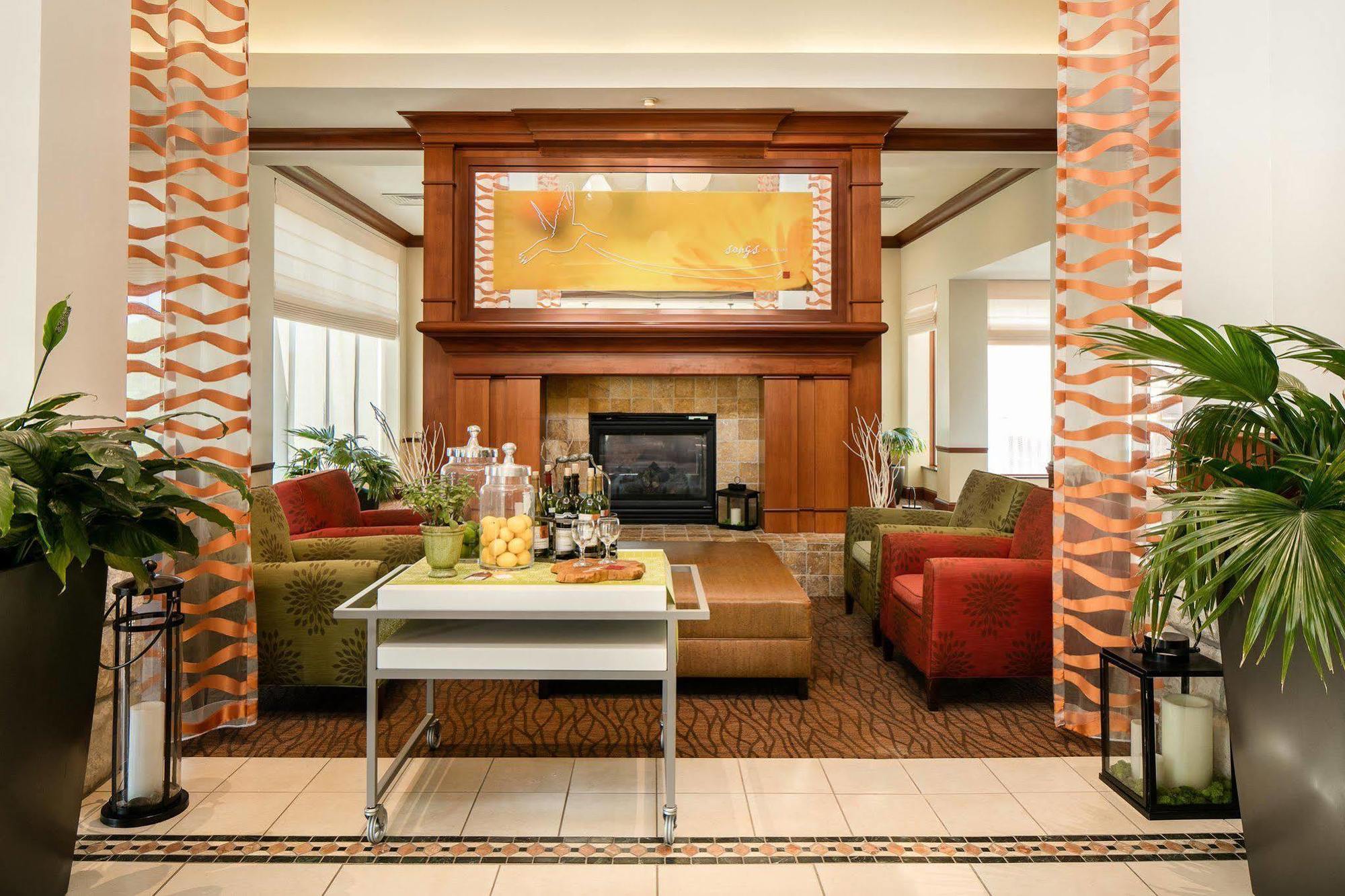 Hilton Garden Inn Omaha West Екстериор снимка